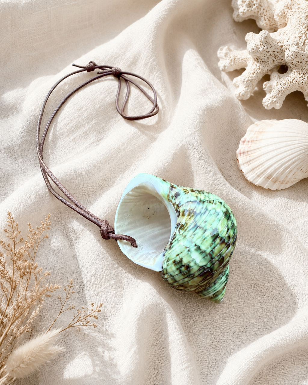 Green Turbo shell necklace natural sea tone detail